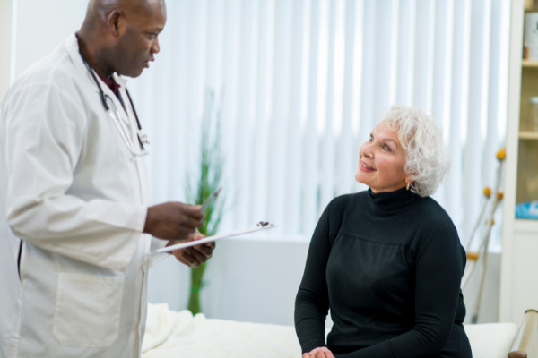 Check-ups: consultas e exames periódicos podem reduzir custos em tratamentos